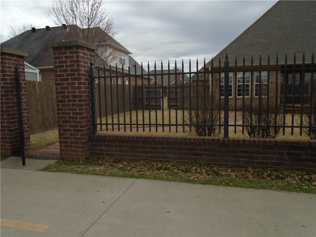 Pleasant Acres Ph 2 Rogers - Residential Lease