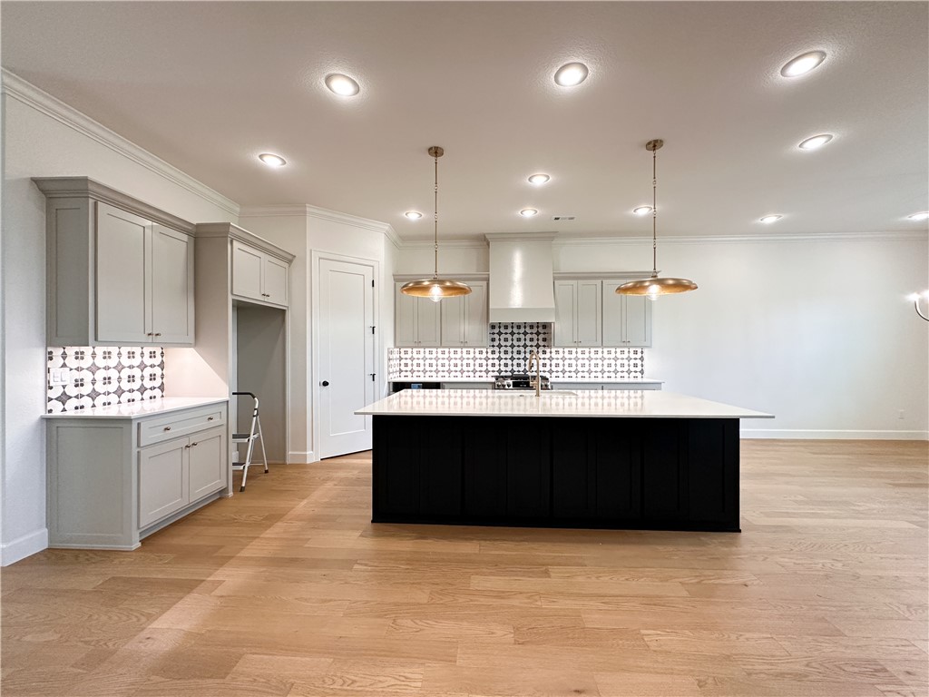 County Line Square - Residential