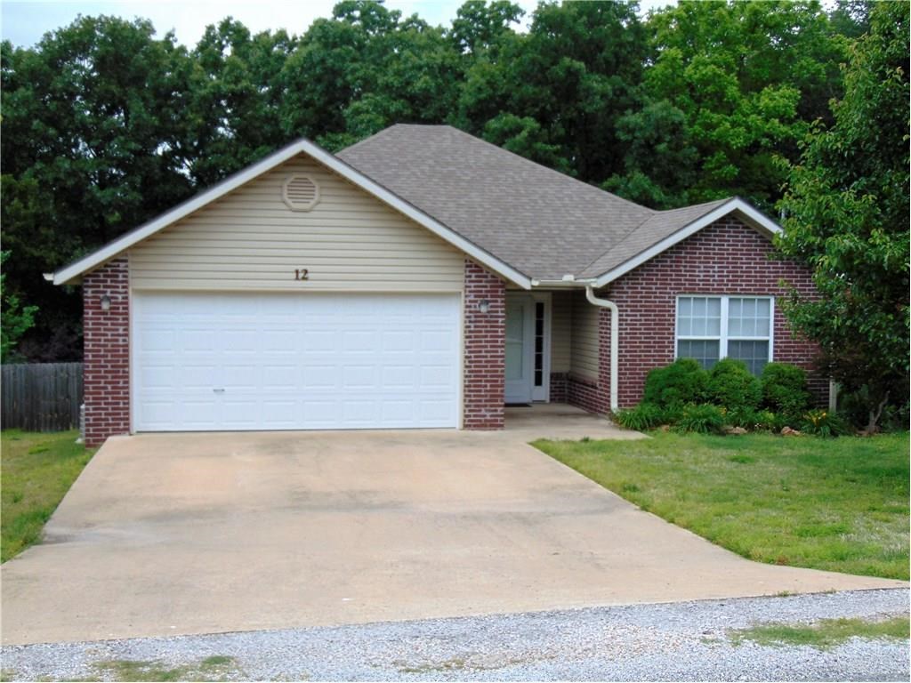 CASH OFFERS ONLY, MUST BE ABLE TO CLOSE BY 4/13/2018, title work will be done with First National Title. Sold as is. Call list agent for more information.