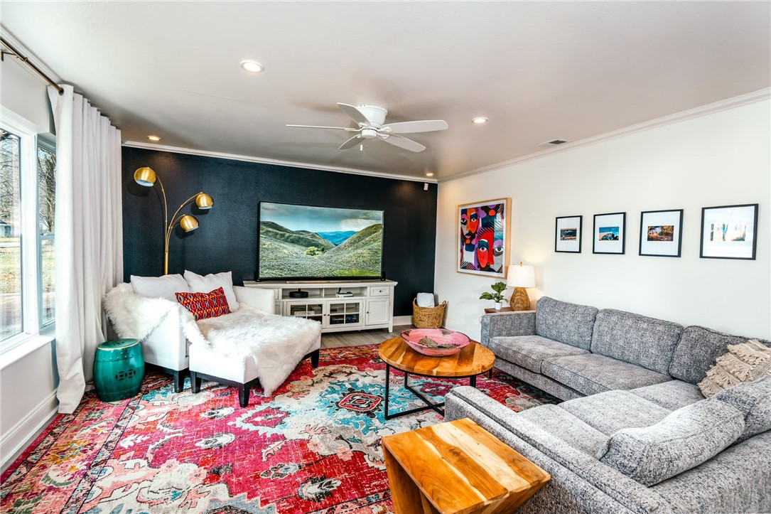 Skyview Acres Bentonville - Residential