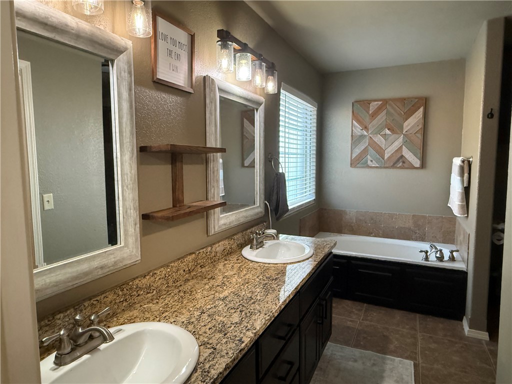 Riverwalk Farm Estate Ph II Bentonville - Residential