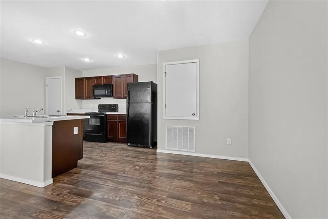 Holland Crossing Duplexes - Residential