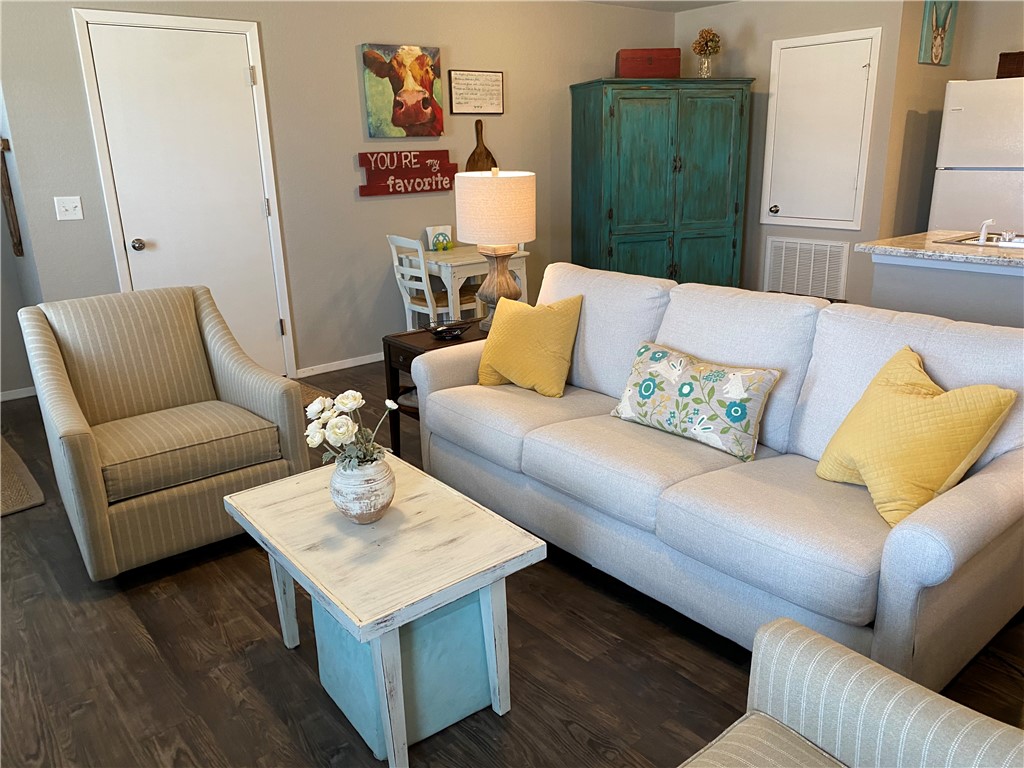 Holland Crossing Duplexes - Residential