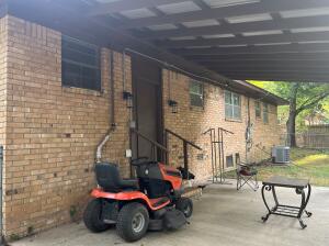 Howell, Gus - Residential