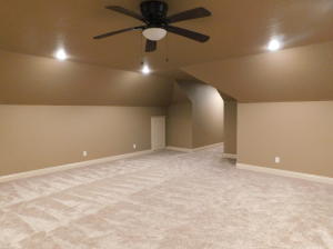 Hilltop Summit Est - Residential