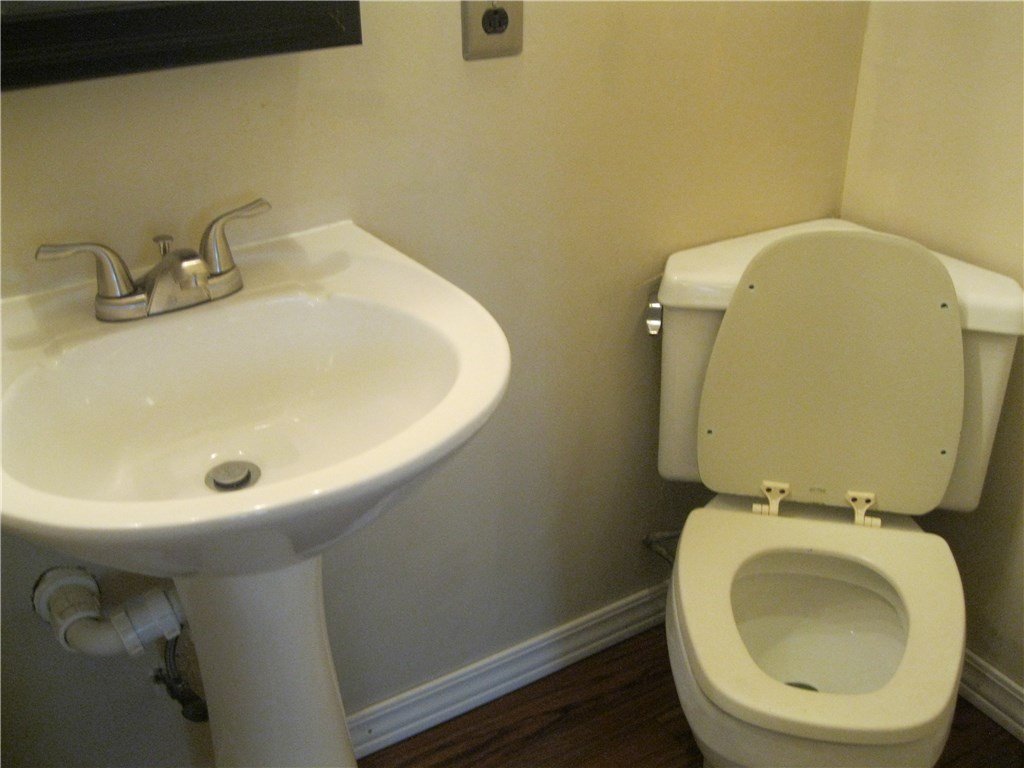 Avondale 2 - Residential Lease
