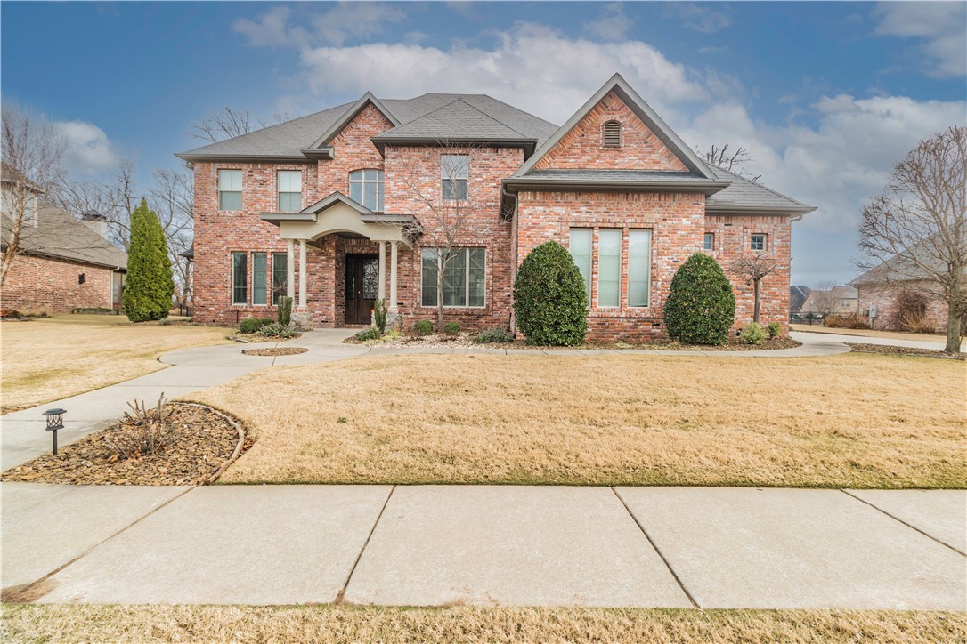 Beautiful golf front home in desirable Shadow Valley Subdivision. Grand entrance with modern, updated lighting. Curved staircase. Oversized Family Room, large private office with French doors. Kitchen and Family Room are oversized with high ceilings, built-ins and lots of windows. Large island in kitchen; 3 large bedrooms upstairs all with En Suite Baths. Bonus room, covered back patio with golf course view and custom built free-standing fireplace.