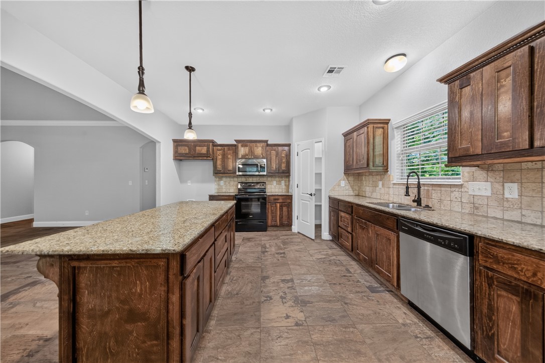 Monmouth Sub Bvv - Residential Lease