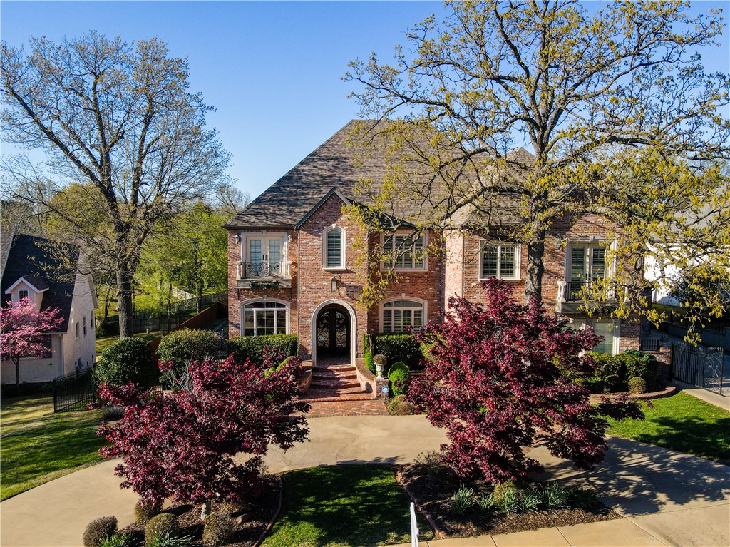 No property, on the market, has ALL this home has to offer. Especially at this amazing price.
No Expense spared! Upgrades over $200,000. This Custom one-of-a-kind home boasts over 6,000 Sq Ft,. Functional & family friendly, yet truly has the "Wow" factor. Home boasts 6 BR w/ 3 Master Suites. All rooms have their own, private bath. The backyard is a true oasis.  Along w/ the massive Heated Pool & new Pergola, your backyard is ready to host the next Big Event with outdoor kitchen & tons of seating.  And, it’s all nestled on this private 1/2 acre parcel close to Fville & Springdale.  Perfect “Central” location.
Chef's kitchen is ready to entertain w/ built-in frig & commercial appliances. Eat-In kitchen provides relaxing space to just "Chill" for family & friends. Downstairs is crazy awesome ! Overlooks outdoor living space & pool,. Very open w/ full BR/BA & kitchenette. Media room & private patio on downstairs level, as well. Full Media/Theater Room with Surround Sound & Theater Seating PLUS new projector.