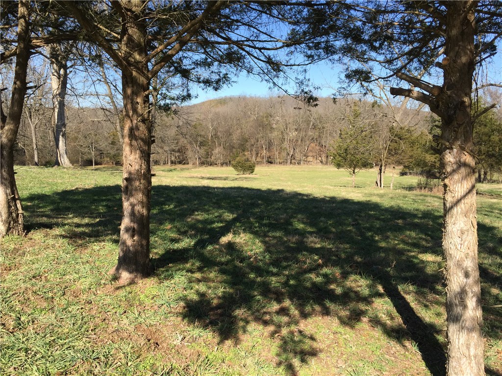 Knolls - Land