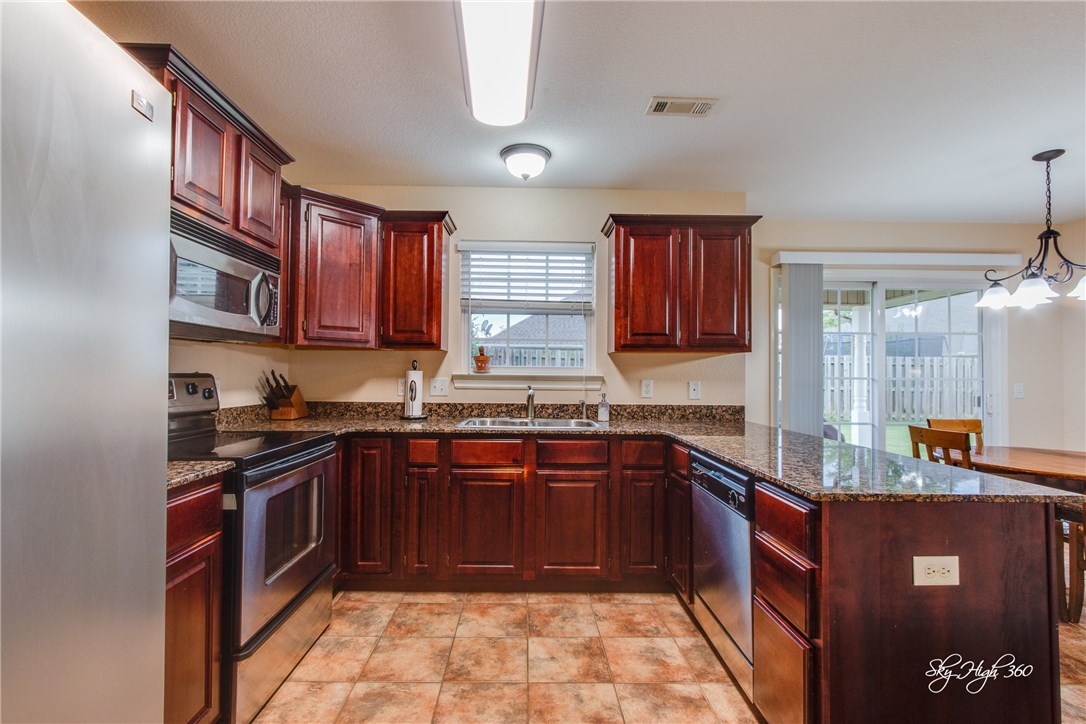 Bellview Residence Add Ph 1 Rogers - Residential