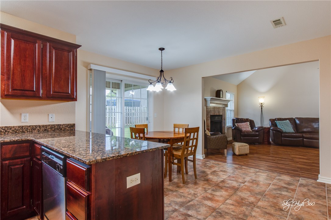 Bellview Residence Add Ph 1 Rogers - Residential