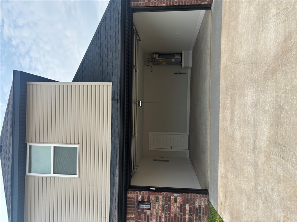 Brier Hill Sub Ph I Bentonville - Residential Lease