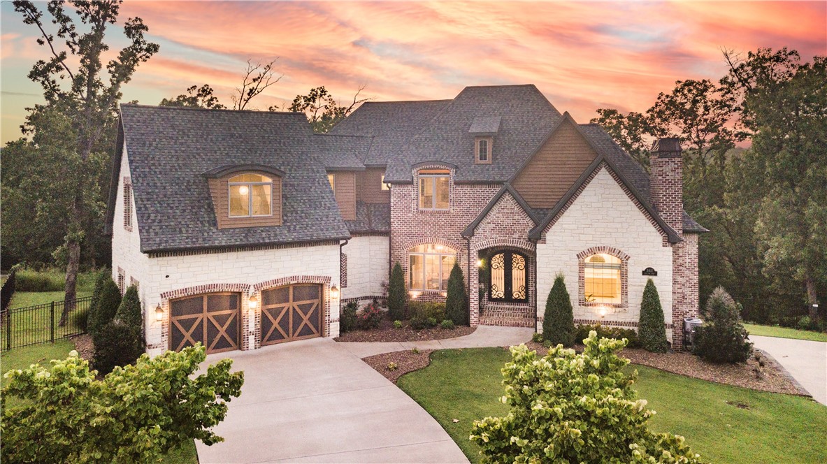 Oak Tree Centerton - Residential