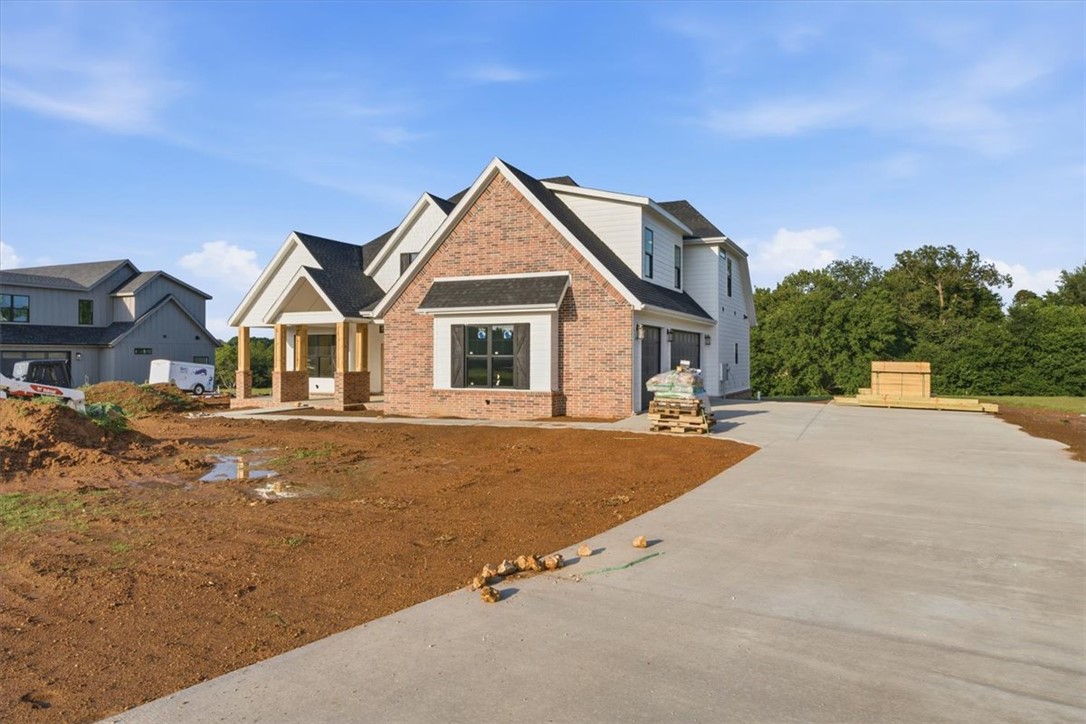 Look forward to coming home to Springdale newest Subdivision, Magnolia Meadows off Harmon Rd
Fayetteville Address, Springdale Schools, near Tontitown. One acre lots, 3 car garage. Just getting started but this home has 5 bedrooms, 4 bathrooms, study and media room. Front porch, back deck and all the space you need. Come check it out.