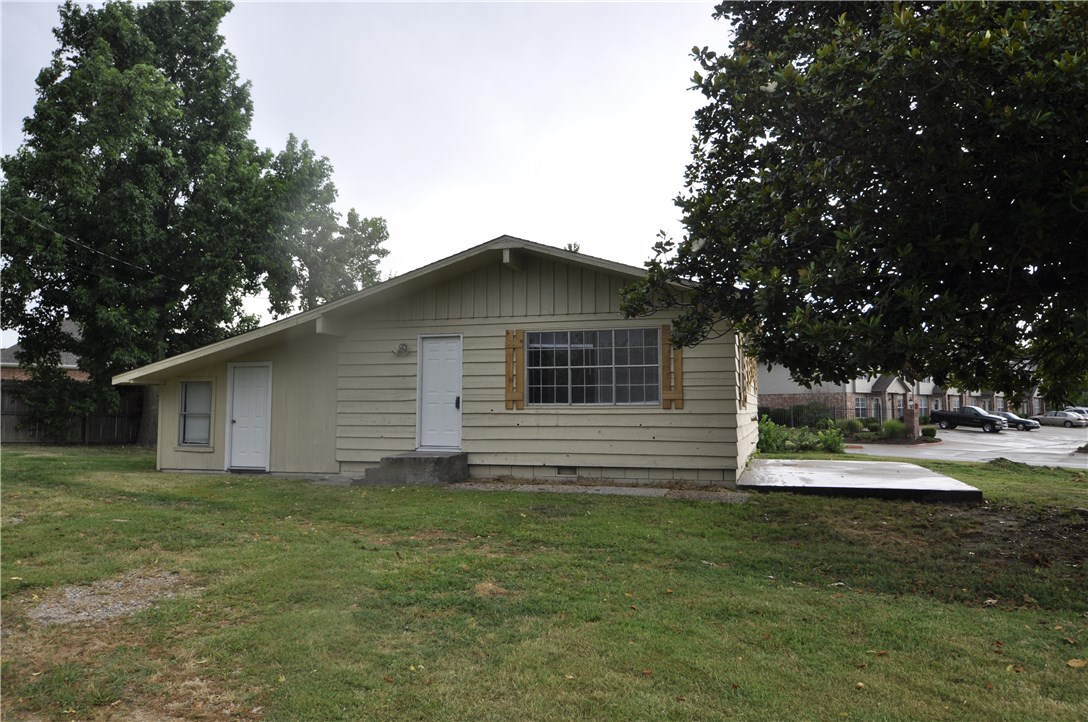 7-17-29 Springdale Outlots - Residential Lease