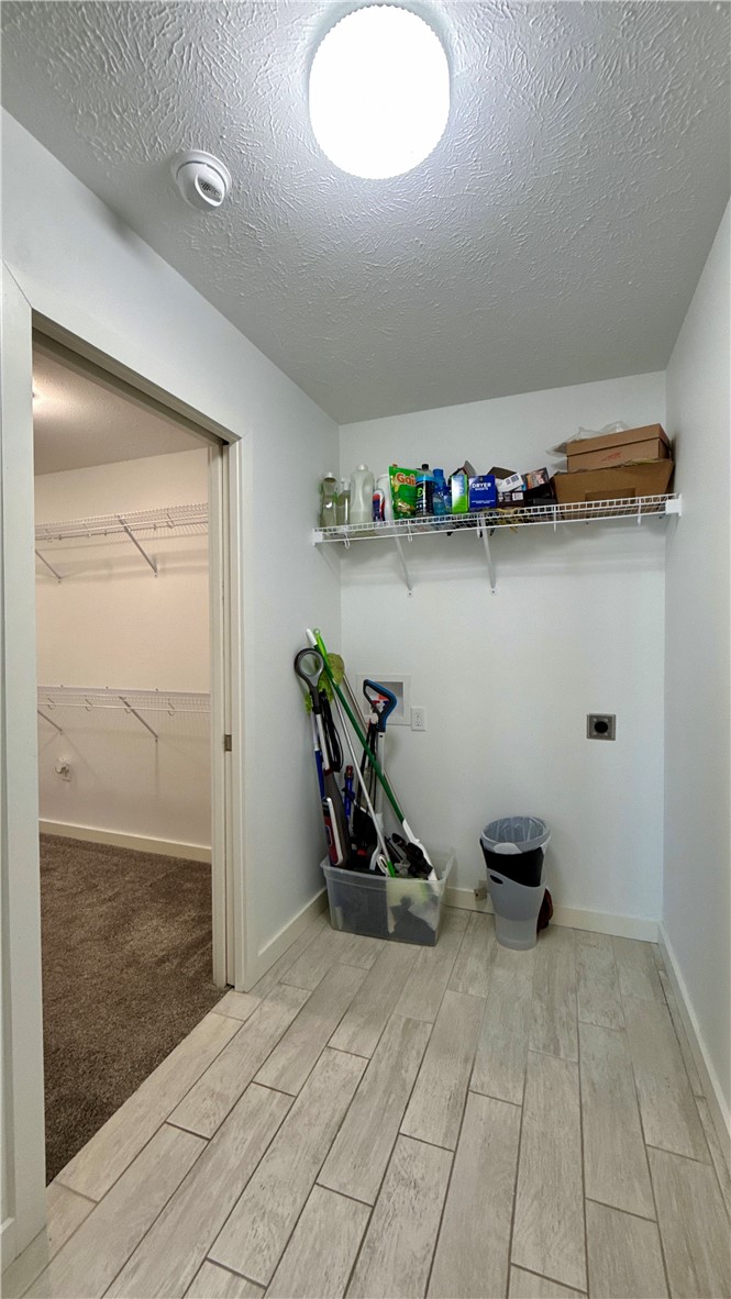WELLINGTON PHASE I - Residential