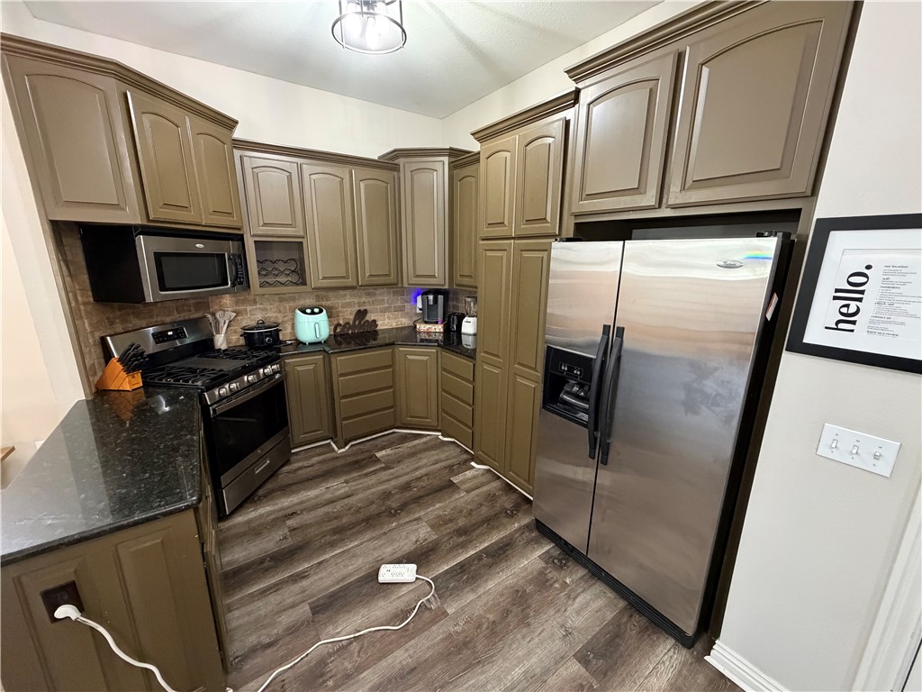 Rupple Row Sub - Residential Lease