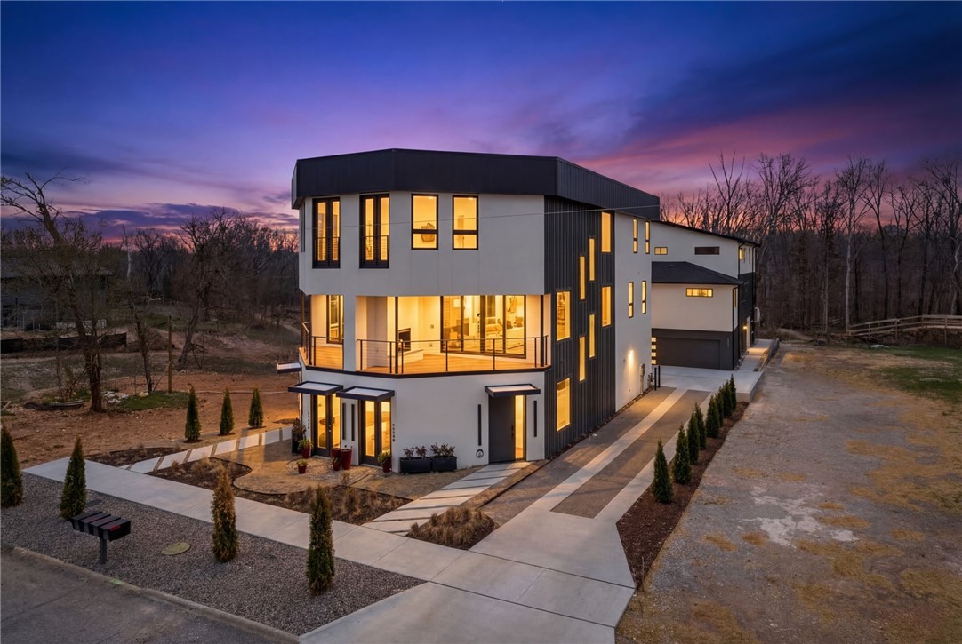 W A BURK'S ADD-BENTONVILLE - Residential