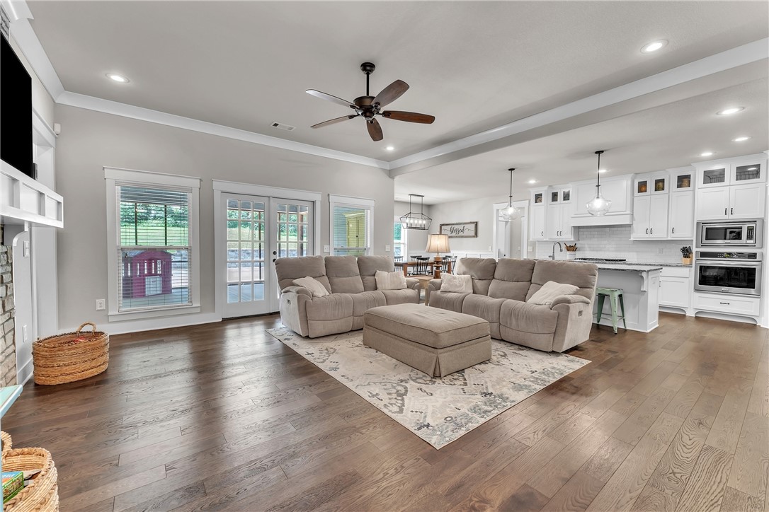Reeves Add Cave Spgs - Residential