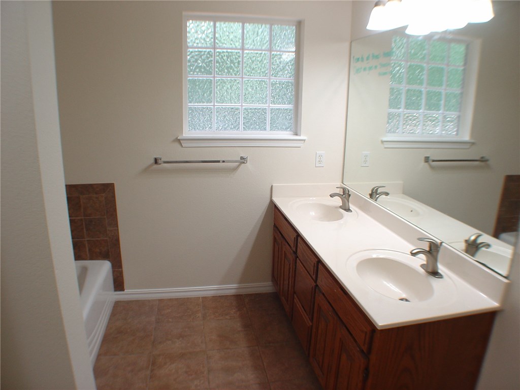 Shropshire Sub Bvv - Residential Lease