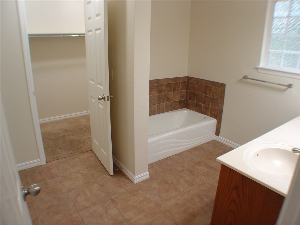 Shropshire Sub Bvv - Residential Lease
