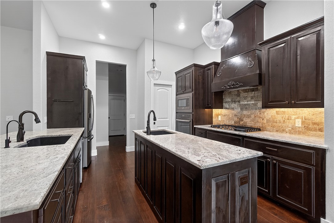 Crystal Cove - Residential