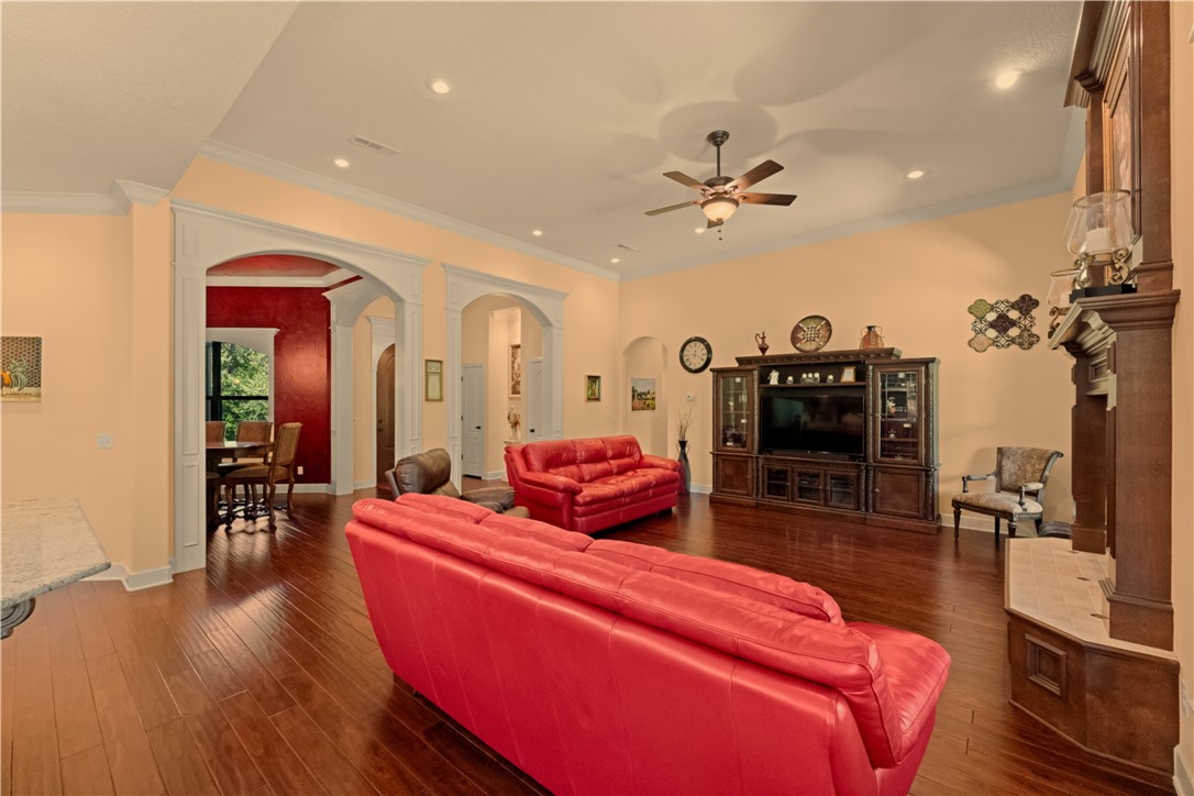 Knolls - Residential