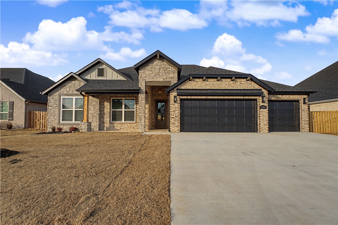 Welcome to Diamond Estates located walkable to Centerton Gamble elementary, Bentonville West High, and Centerton Little League. This gorgeous home is located all on one level and offers high end finishes such as wood beams, engineered wood floors, feature walls, upgraded lighting, and so much more. Just a ten minute drive to Downtown Bentonville and Walmart Home Office. Community offers a  playground, pool, and basketball court for your pleasure. Builder is offering $2500 towards closing costs and preferred lender is offering $2500 in lender credits.  Contract today before this one is gone!