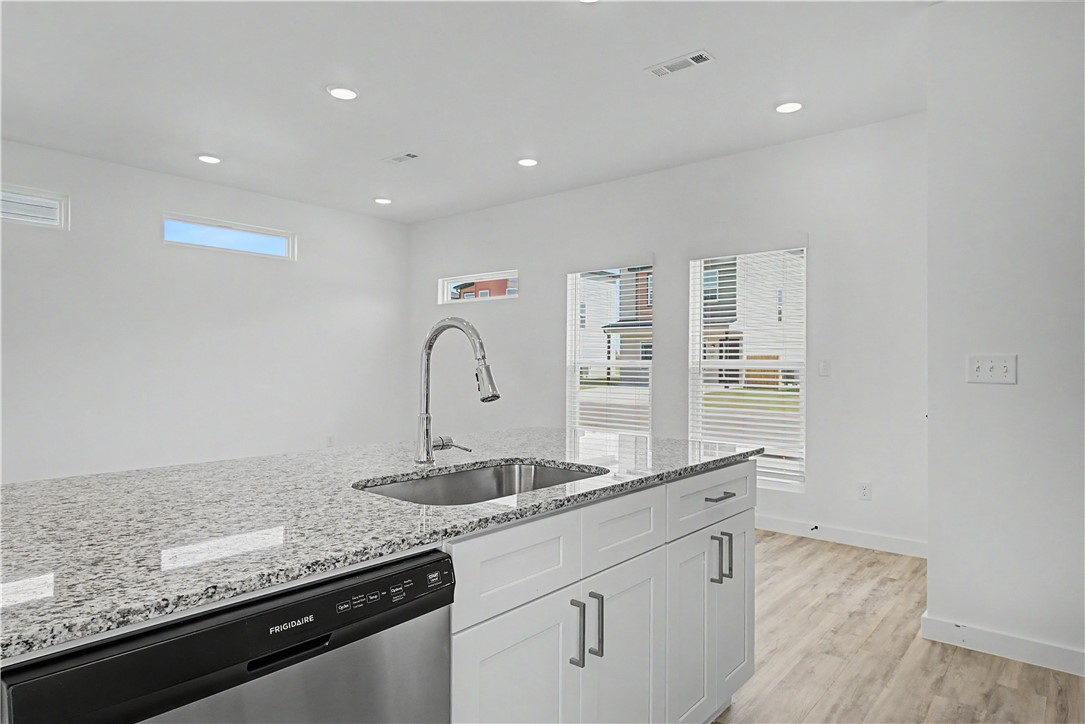 FEATHERSTON WEST SUB PH 1-CENTERTON - Residential