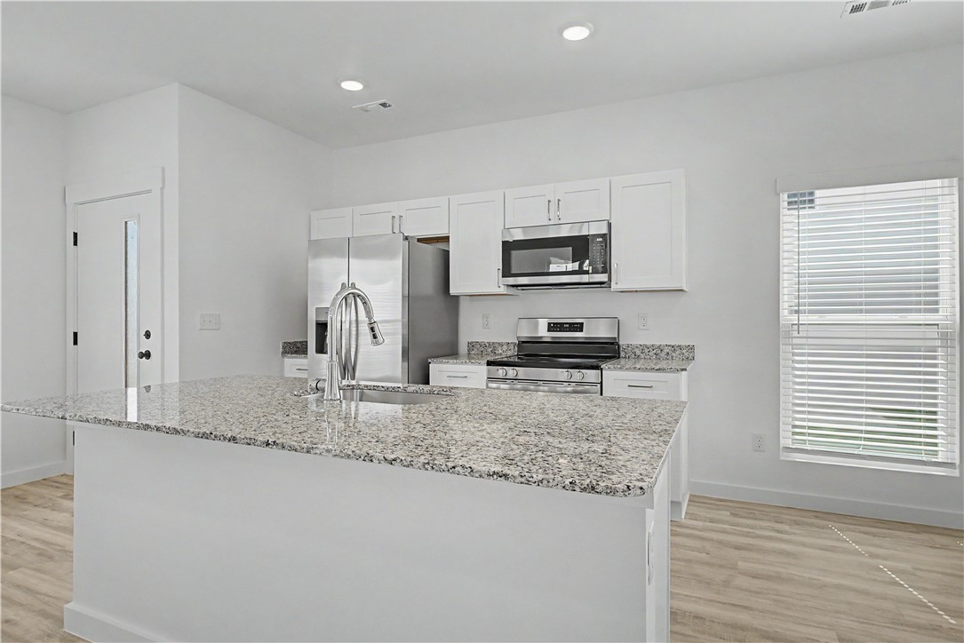 FEATHERSTON WEST SUB PH 1-CENTERTON - Residential