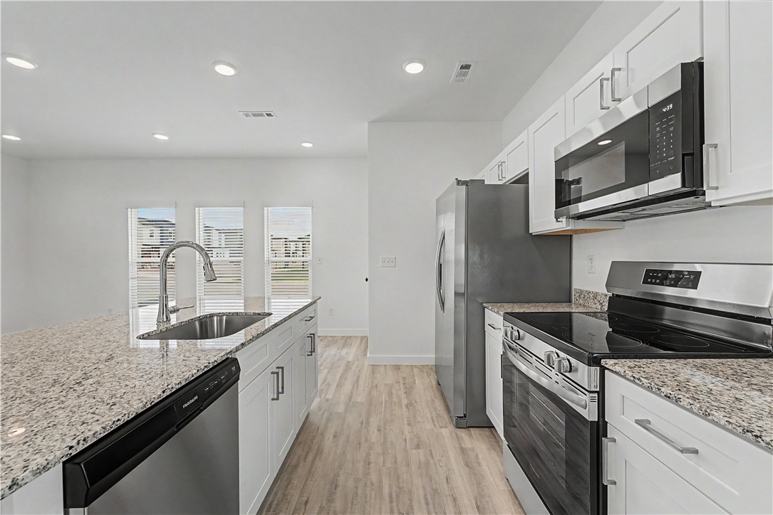 FEATHERSTON WEST SUB PH 1-CENTERTON - Residential