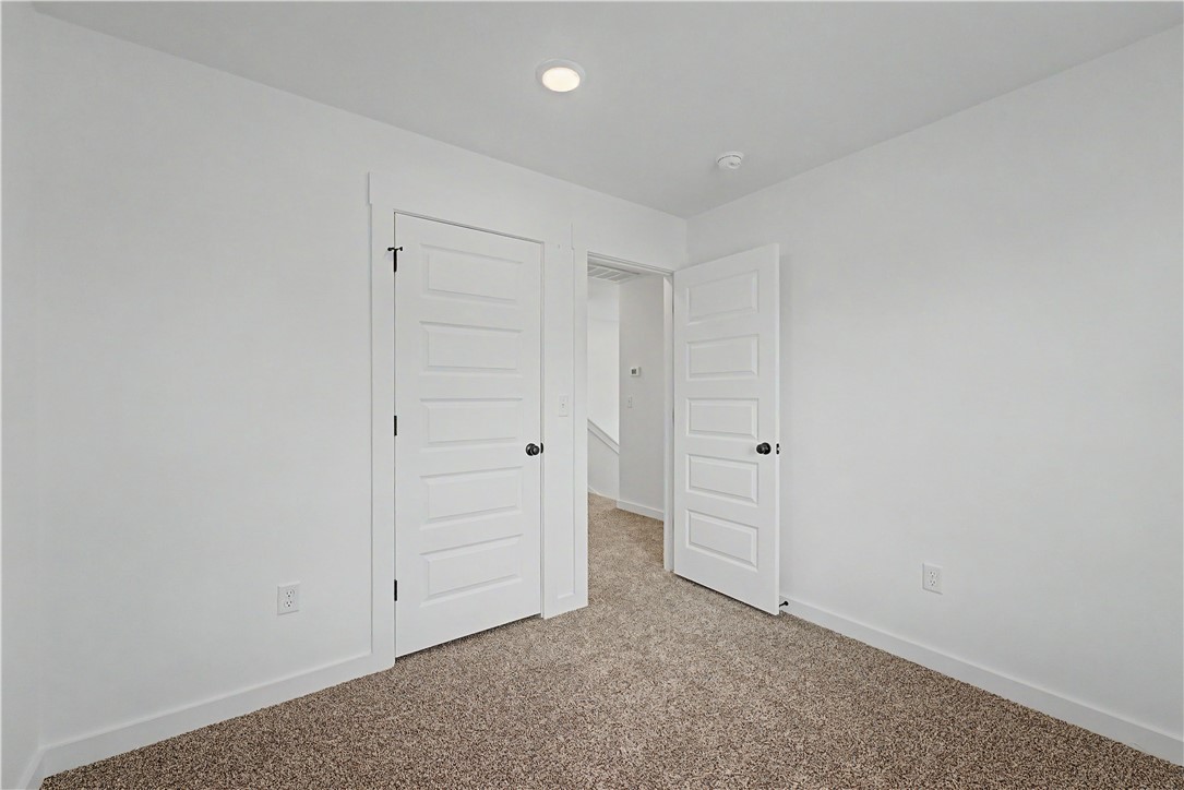 FEATHERSTON WEST SUB PH 1-CENTERTON - Residential