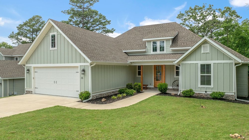 Stunning Single-Story Oasis on a Quiet Bella Vista Cul-de-Sac Street. Experience true "wow factor" in this meticulously maintained home near local biking trails. The open-concept, light-and-bright floor plan immediately impresses with soaring 11ft common area ceilings and a dramatic wall of windows overlooking a natural landscape.
The kitchen boasts granite counters, under-cabinet lighting, and a large 38sq-ft walk-in pantry. Enjoy flexibility with 3 generous secondary bedrooms (9ft ceilings, 12x10 layouts) plus a dedicated office/flex room complete with a window, closet, and modern barn door. The oversized primary suite is a private retreat featuring a 17x13 bedroom, walk-in closet connected to the laundry, and a spa-like ensuite with a deep soaking tub and custom tile shower.
The covered back deck has just 6 steps down to a spacious fenced yard. The property features a 6ft cedar privacy fence, with the lot extending ~30ft beyond the fence line. A flat, oversized driveway leads to a 2-car garage.
Upgrades: