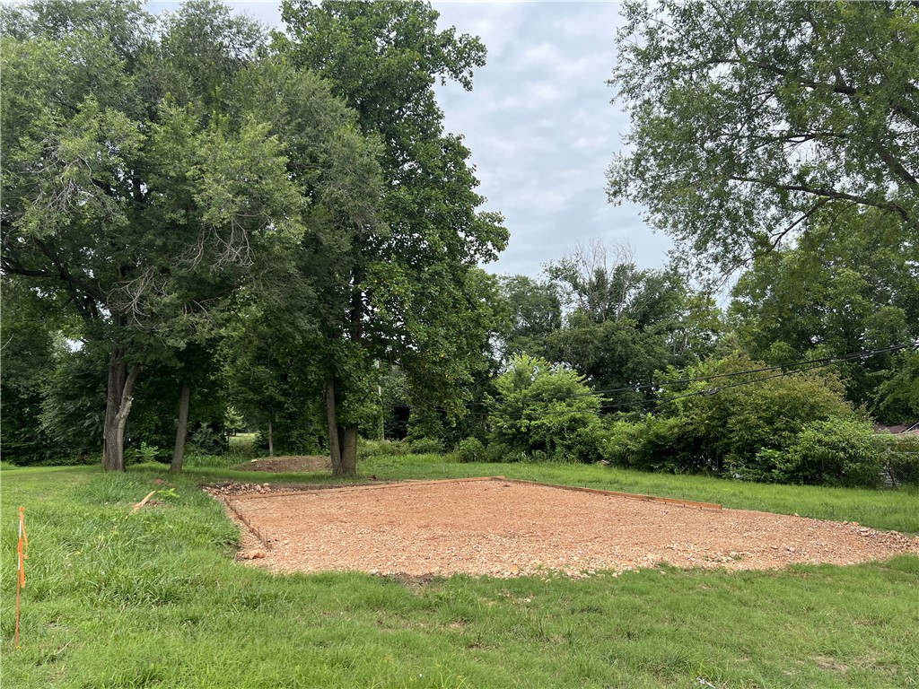Nice level building lot with utilities available. Driveway in place with building pad in place. Come take a look today!!