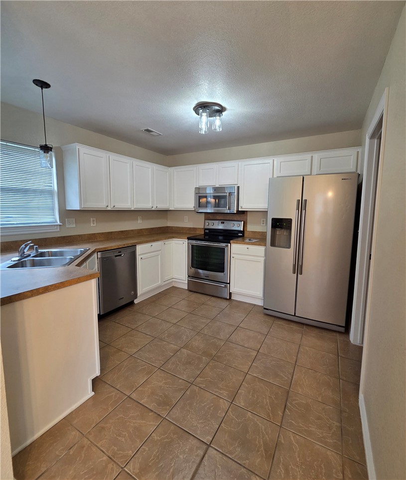 Carriage Square Sub Bentonville - Residential Lease
