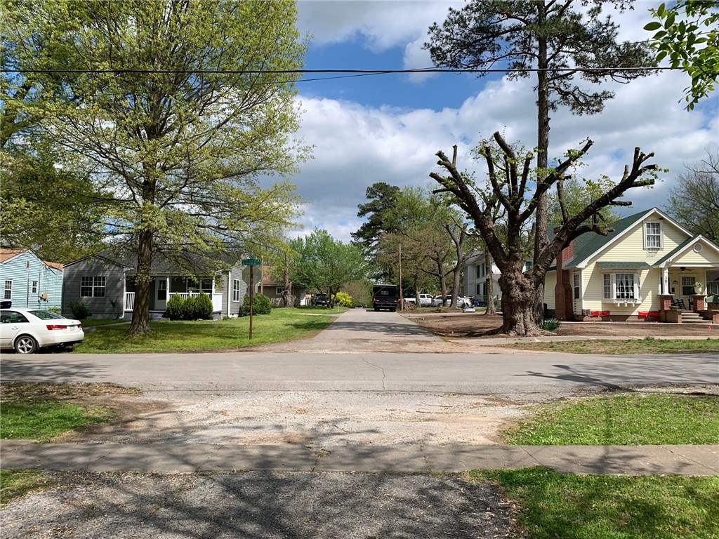 Carls Add Siloam Spgs - Land