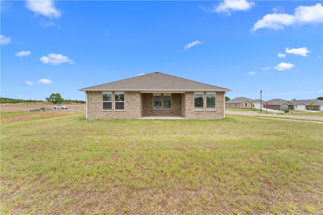 West Wind Sub Ph I Centerton - Residential Lease