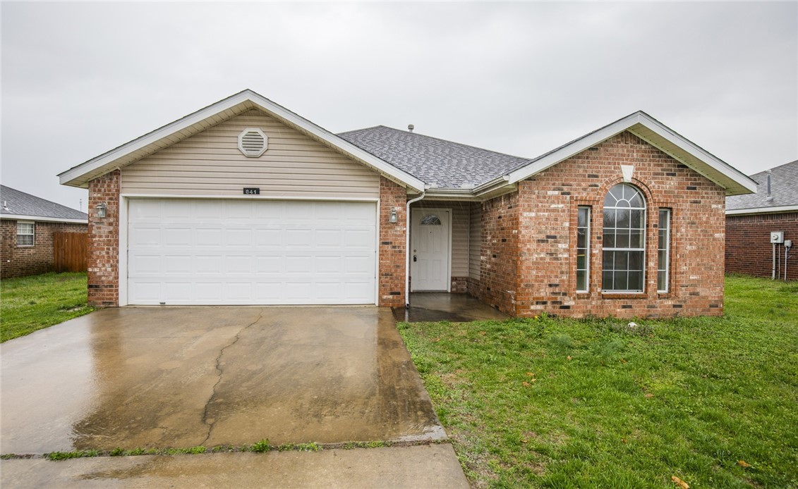 Centerpoint Sub Ph IV Centerton - Residential Lease