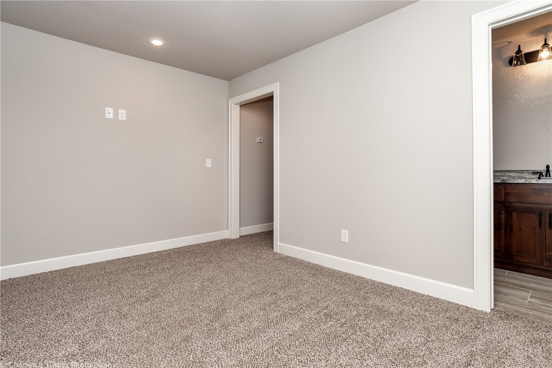 Oak Meadows - Residential