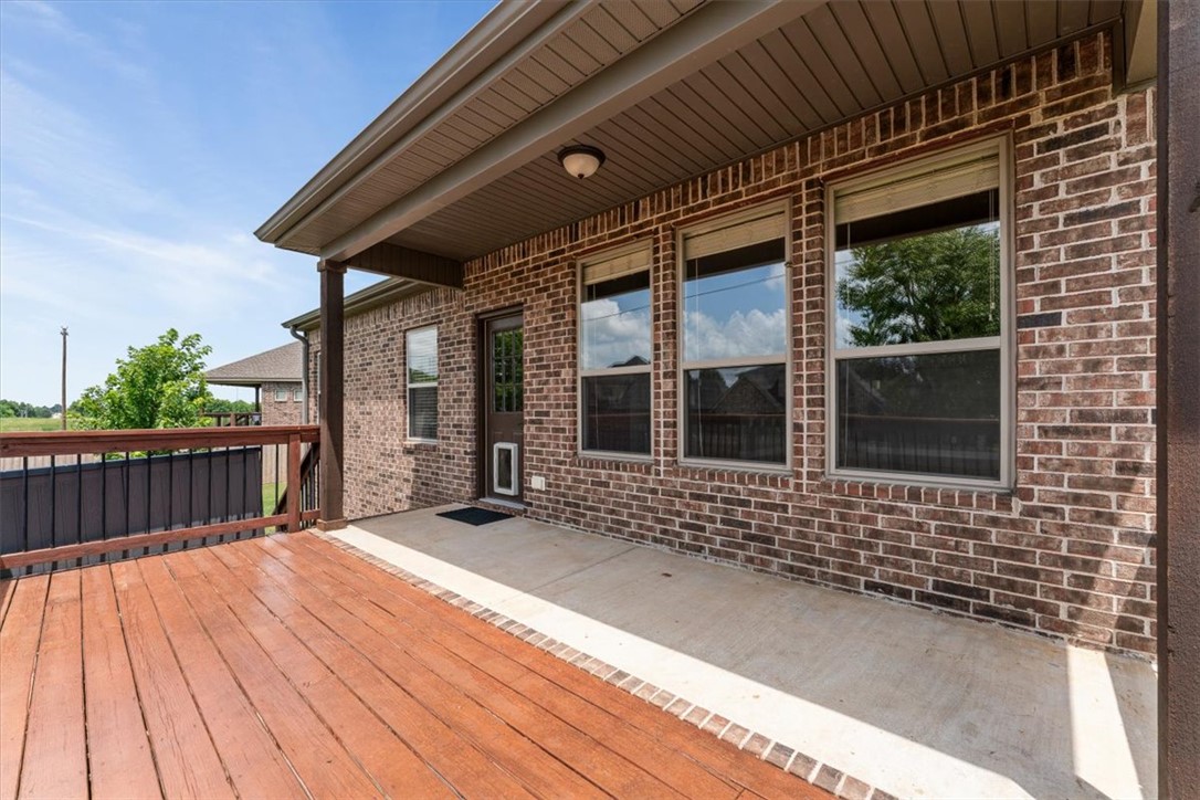 Hamptons, The Cave Spgs - Residential