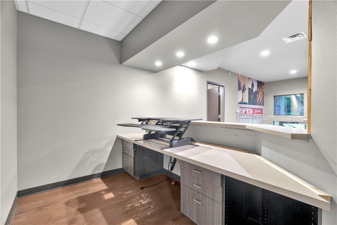 Fayetteville Outlots - Commercial Lease