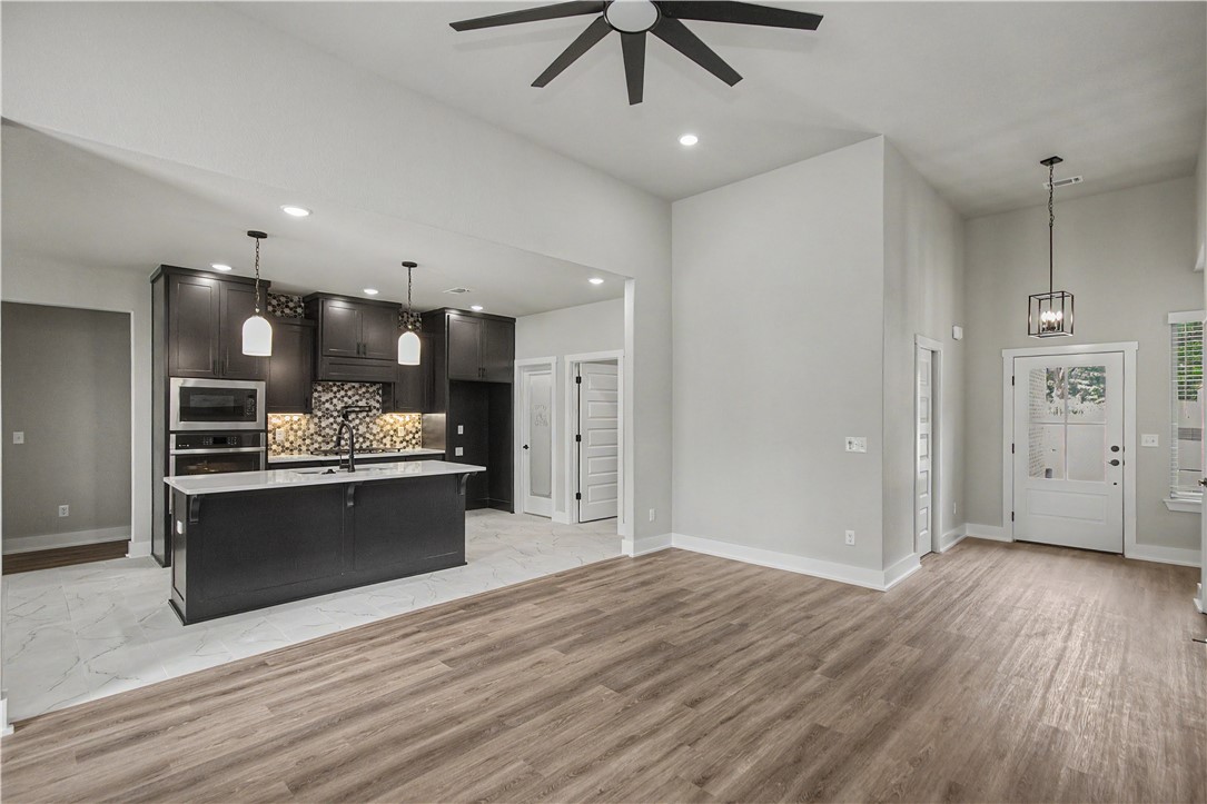 Oak Brook Sub Ph 1 Siloam Spgs - Residential
