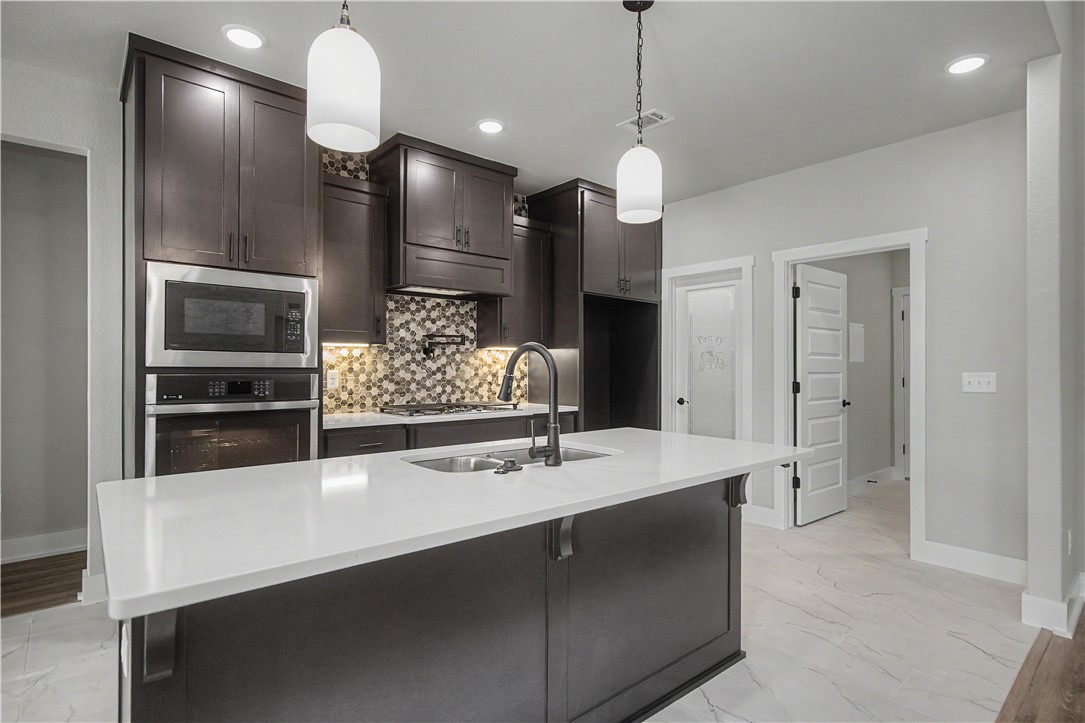 Oak Brook Sub Ph 1 Siloam Spgs - Residential