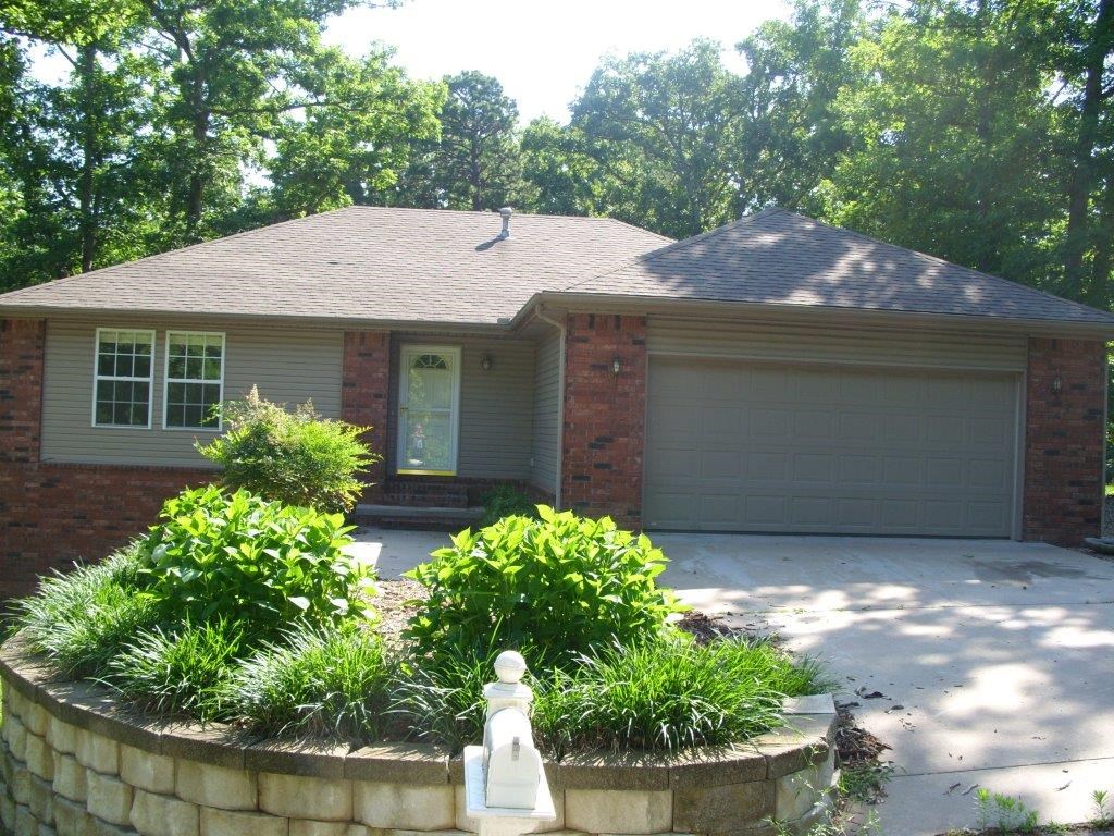 3 bedroom, 2 bath with 16X31 basement. Great space for workshop or storage.