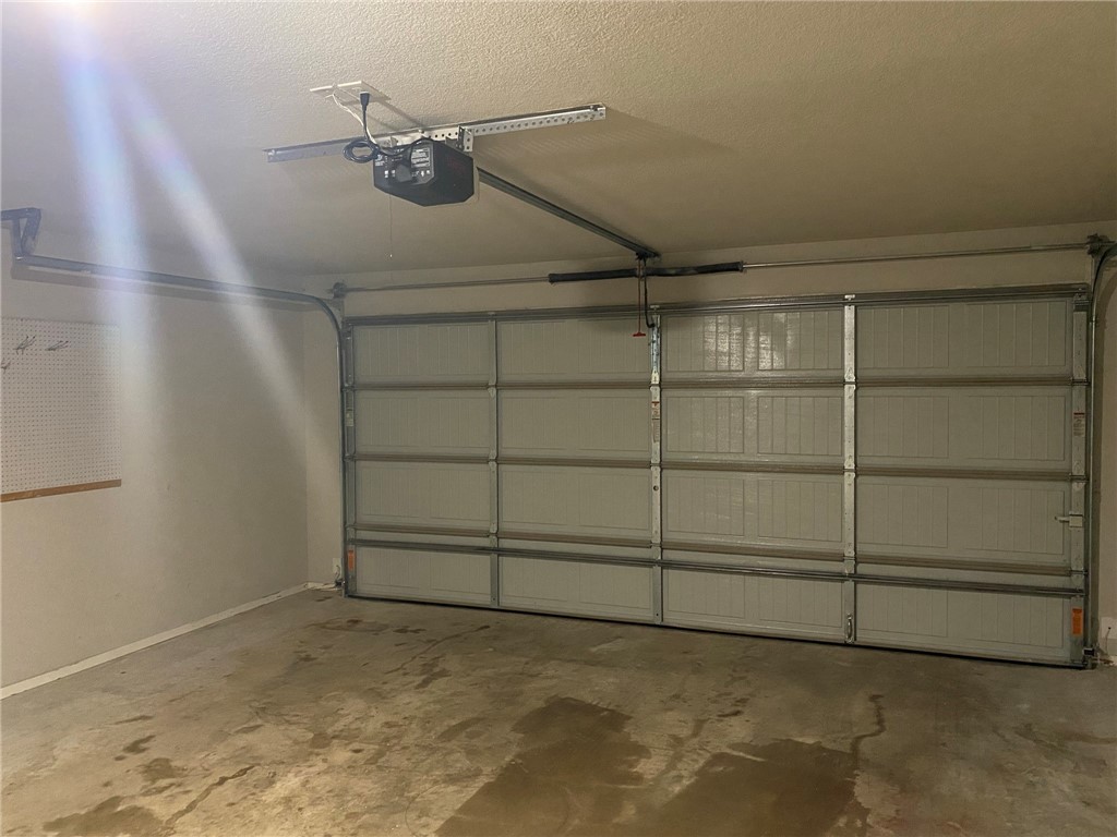 Quarry Trace Addition Phase II - Residential Lease