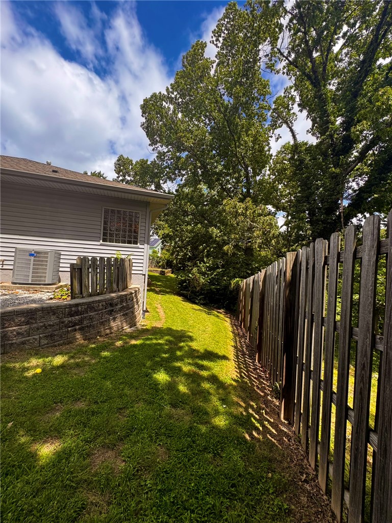Lakeview Add Rogers - Residential Lease