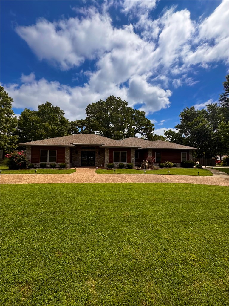 Lakeview Add Rogers - Residential Lease