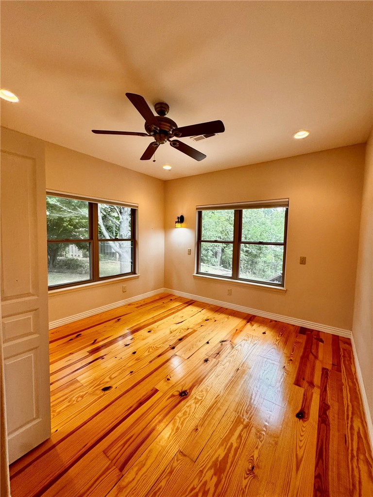Lakeview Add Rogers - Residential Lease
