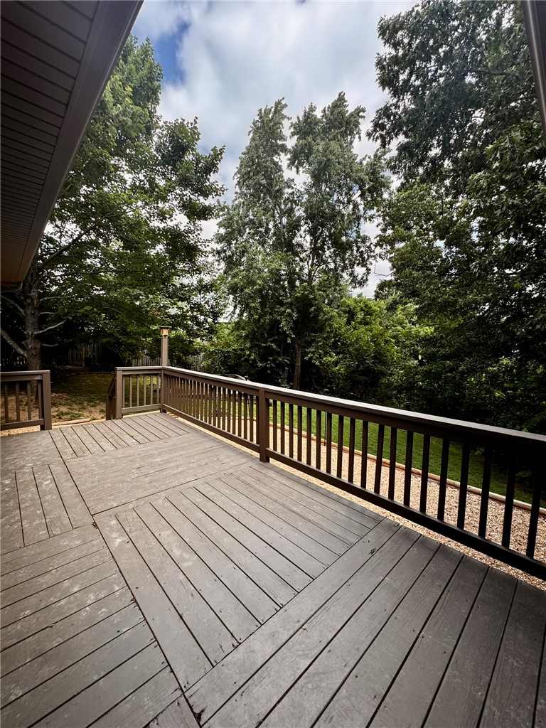 Lakeview Add Rogers - Residential Lease